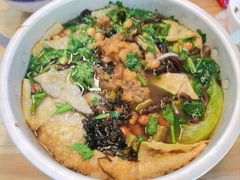 -丽丽三鲜螺蛳粉(田林路店)