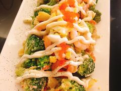 虾仁鸡蛋西兰花沙拉-Let's Taipei 非常烘焙(太古里店)