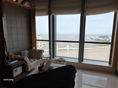 -珠海瑞吉酒店游泳池