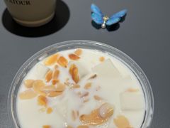 -广信牛奶甜品世家(万象城店)