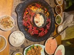 -舒家大院重庆老火锅(纪念塔店)