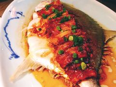 土猪肉蒸金鲳鱼-大鸽饭(岗顶店)