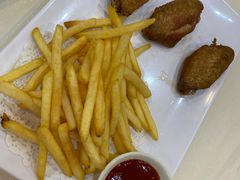 薯条配鸡翅-旺角宝港式茶餐厅(寮步店)