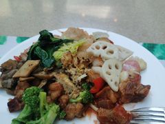 -亮马河饭店翠雅咖啡厅