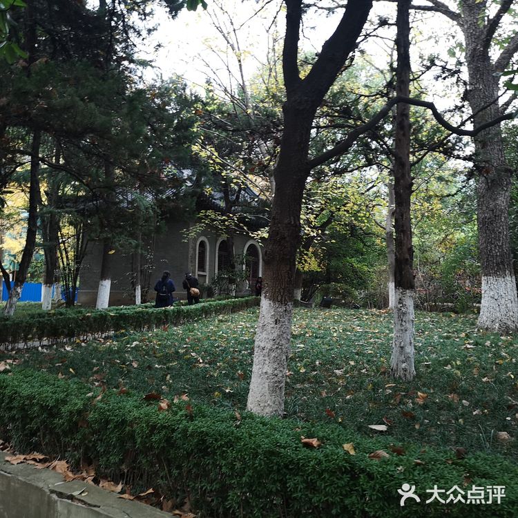 静静得在这迷人の校园走上一圈，真的是心旷神怡啊