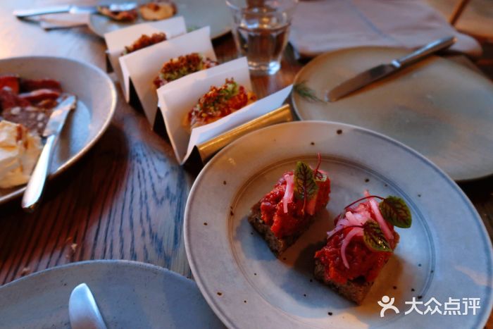 BOR Eatery(安福路店)拌牛肉配松露吐司图片