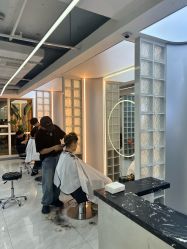 -赤道 Hair Salon