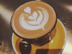 拿铁-UNI UNI(环亚凯瑟琳店)