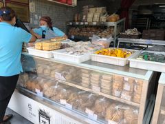 面包甜点陈列柜-闻酥园(水碾河路店)