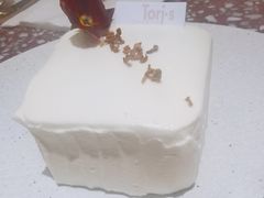 鲜奶芋泥蛋糕-Toris(LuOne凯德晶萃广场店)