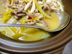 酸菜杂菌焖猪肚-湘中缘·湖南菜(娄底驻京办店)