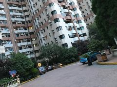 -上海四方新城