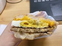 -麦当劳(假日广场店)