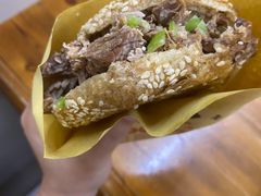 烧饼夹牛肉-豫石记羊汤(北苑店)