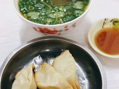 -黄阿姨锅贴大王(万航渡路店)