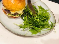 -潮一不贰·法式甜品·生日蛋糕·西式简餐(外滩店)