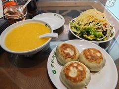 -尹记门钉肉饼(天坛店)