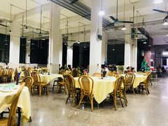 大堂-标记美食新鲜猪杂(兴南大道店)