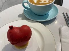 -Fridi Patisserie Cafe