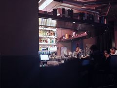 -TASTE ROOM Bar