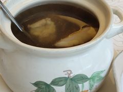 -荣誉海鲜酒楼(海湾店)