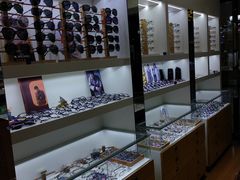 -广州宝岛眼镜武汉和光眼镜市场西区店