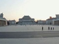 -金日成广场