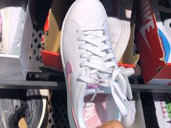 -NIKE上海青浦优选体验店