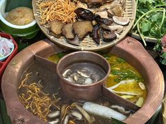 -滇釜火锅·能喝汤的火锅(车公庄店)