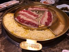 芝士锅底-猪啊牛呀羊啊铜盘烤肉(正大广场店)