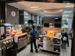 -麦当劳(华融店)