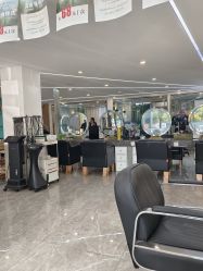 -水灵珑美容造型中心