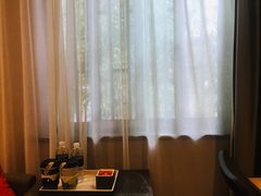 -上海外滩老码头亚朵酒店