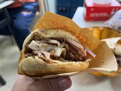 烧饼夹肉-洪峰浩老北京烧饼夹肉(角门路店)