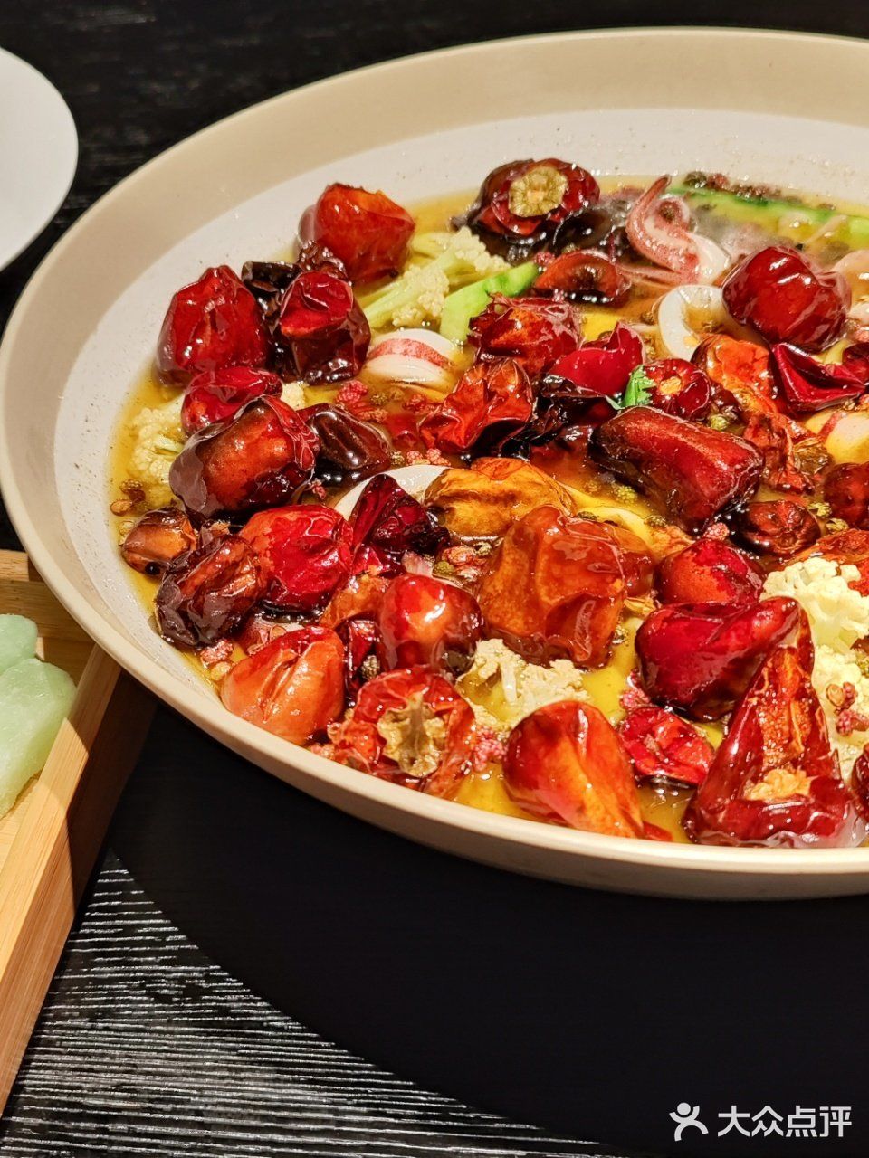 深圳也有了！！可以免费簪花和漂漆的餐厅