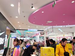 -孩子王童乐园(武汉永旺店)