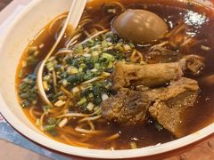 眷村招牌牛肉面-四海游龙(大华店)