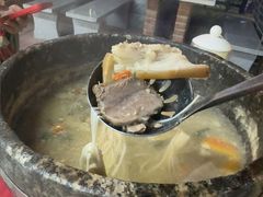 -墨脱石锅椰子鸡•香草鸭•东山羊(大东海店)