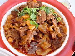 牛腩烧牛筋-老火大骨头汤馆