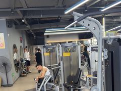 -超鹿运动(五四路恒力城店)