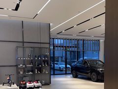 -上海宝诚尊悦宝马4S店(静安店)