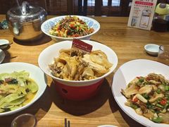 -头上红煨盐鸡·非遗院子餐厅