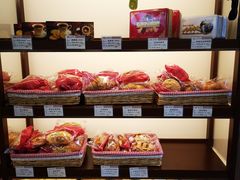 -红宝石·鲜奶小方·海派西点房(金杨店)