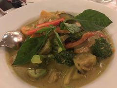 -Thai Pothong Restaurant