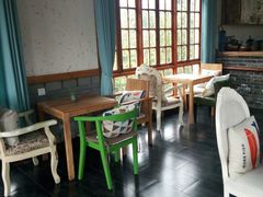 -楠柏弯休闲山庄(梨花溪店)