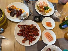 -齐河孔雀王温泉酒店·金孔雀自助百汇