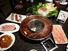 -小天鹅火锅·一线江景洪鼎旗舰店(洪崖洞店)