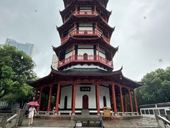 -绳金塔