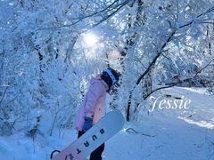 -中旅松花湖滑雪场