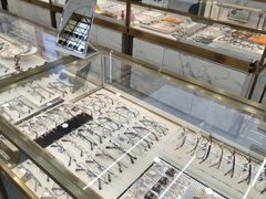 -世纪大明眼镜·林德伯格·蔡司官方授权店(武昌旗舰店)